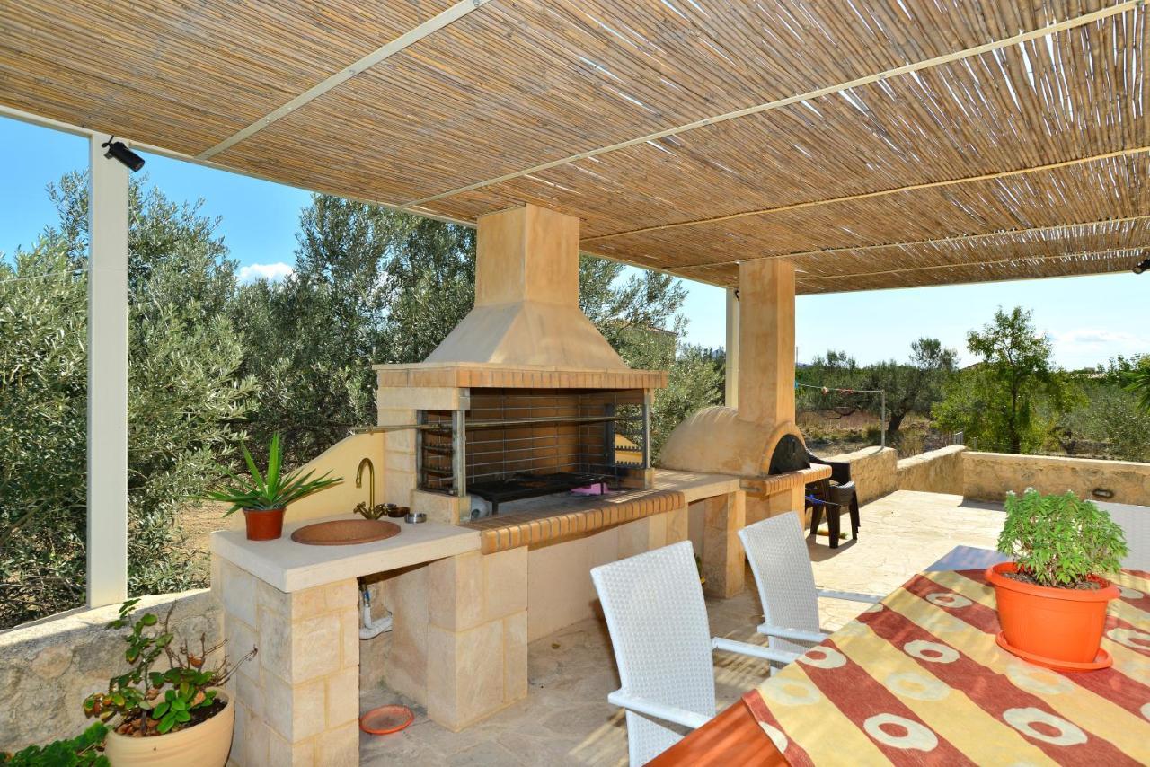 Villa Konstantinos 6 Bedrooms Aegina Exteriér fotografie