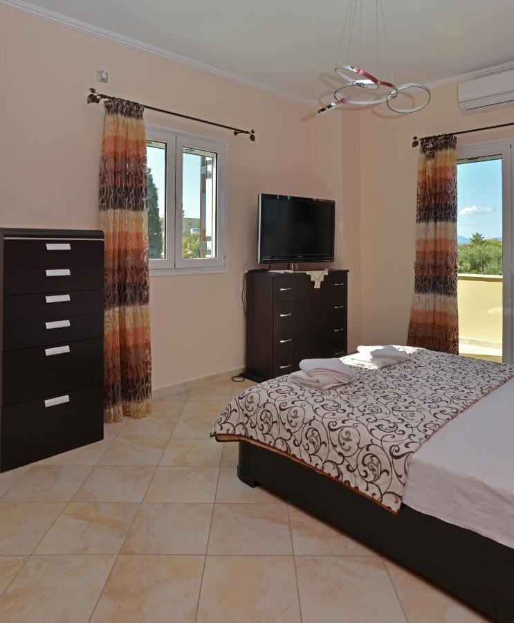 Villa Konstantinos 6 Bedrooms Aegina Exteriér fotografie